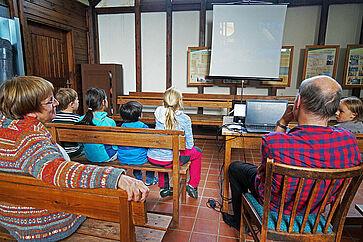 Kurzfilme in der Kapelle. Da war das Wetter draußen fast ein bisschen zu schön...