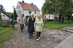 ... Wimpel und Luftballons - Gemeinde und Gäste können zum Fest erscheinen!