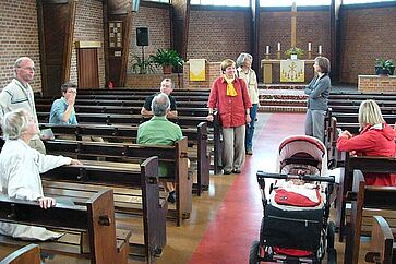 n der Justus-Jonas-Kirche. Unsere Gastgeber: Herr und Frau Nützler. Es gab sogar Orgelmusik...! Vielen Dank!