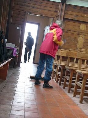 ... und beim Nachkehren kaum eine Nadel dabei: das war ein typischer Cyriak-Weihnachtsbaum.