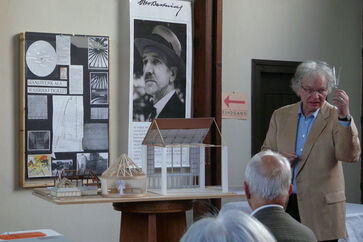 Vortrag bei der Eröffnung der Ausstellung im Jahr 2009