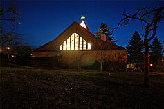 Die Cyriakkapelle am Heiligen Abend 2016 - mit Abendstern.