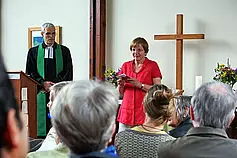 Begrüßung der Gemeinde und Grußwort des Cyriakkreises (Gabriele Kern)