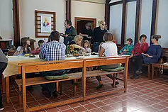 Anschließende Stärkung bei Kaffee und Kuchen. (Das mag wohl auch nötig sein...)